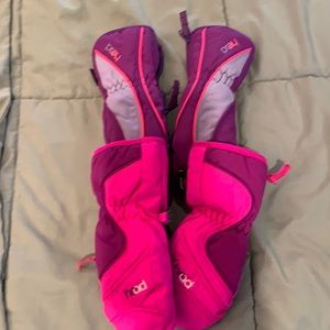 Little Girls Winter Mittens